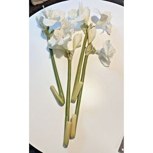 Crate and Barrel White‎ Amaryllis Stem Flower Lot of 4 Faux Flower Home Decor